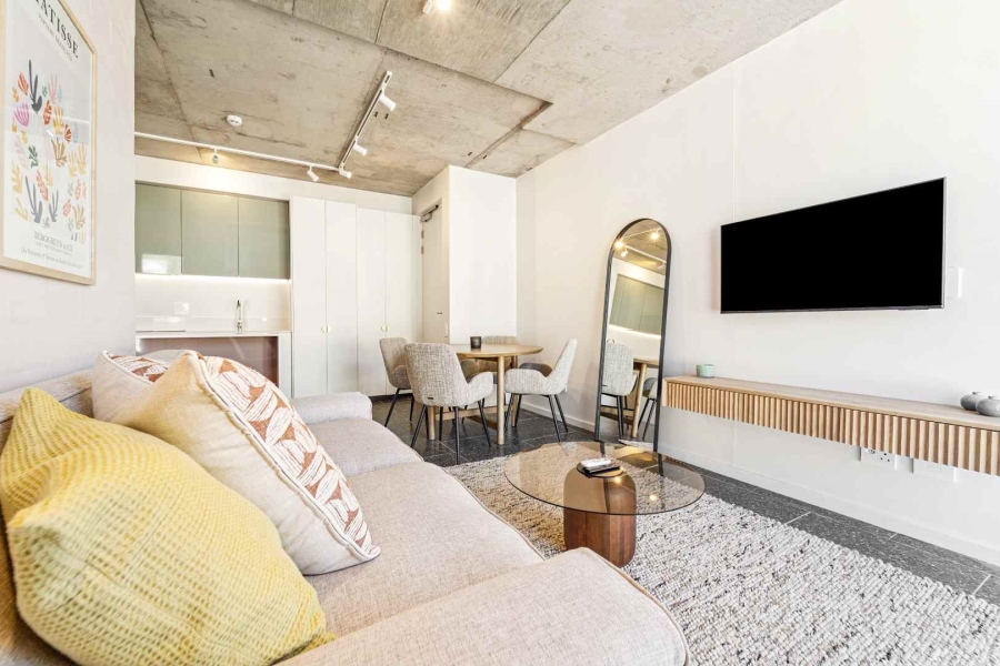 To Let 1 Bedroom Property for Rent in Sea Point Western Cape